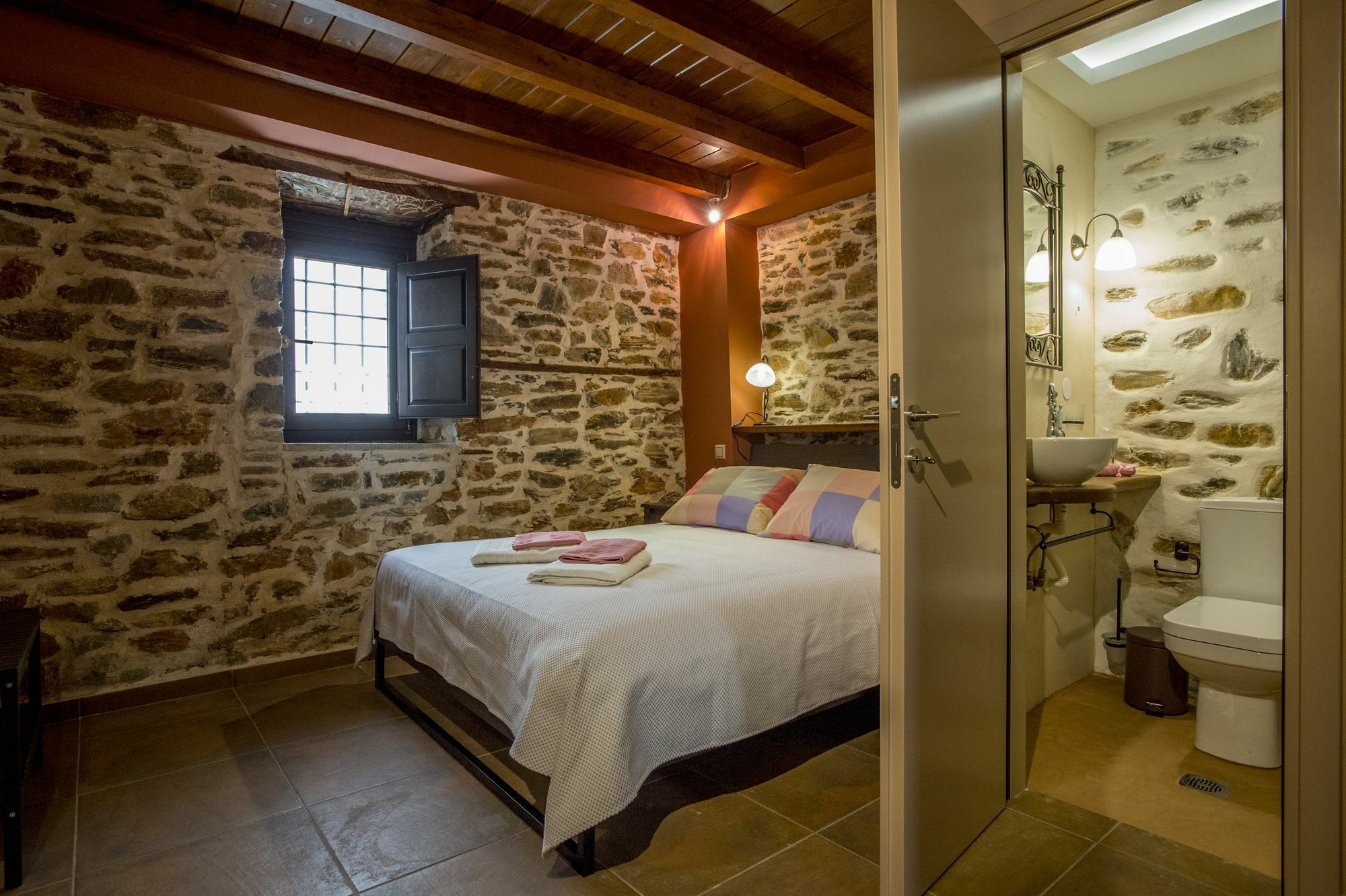 Thalia Traditional Guest House Promirion Eksteriør billede